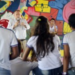 Secretário se reúne com professores e alunos do Francisco Rosa - Fotos: Eugênio Barreto/Seed