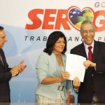 Déda sanciona lei do Proinveste e faz reconhecimento a ação de políticos sergipanos -