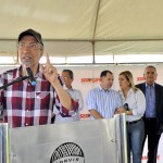 Déda realiza fechamento das comportas da barragem do rio Poxim - Foto: Marcos Rodrigues/ASN
