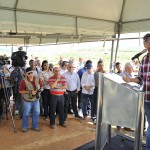 Déda realiza fechamento das comportas da barragem do rio Poxim - Foto: Marcos Rodrigues/ASN