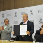 Jackson entrega certificados a 400 jovens capacitados em cursos  -