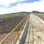 Déda realiza fechamento das comportas da barragem do rio Poxim - Foto: Marcos Rodrigues/ASN