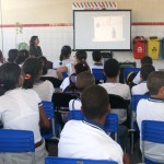 Colégio Nilson Socorro implanta projeto Semeando Verde - A aluna Emile Sobral
