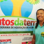 Produtos do 'Frutos da Terra' são doados para entidades de Moita Bonita  -  Coordenadora municipal do PAA