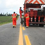 Governo revitaliza sinalização da rodovia que liga Colônia 13 a Pedrinhas -