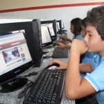 Alunos e professores se emocionam na entrega de escola em Socorro - A estudante Ana Luiza Silva