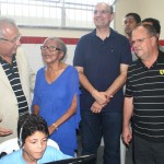 Alunos e professores se emocionam na entrega de escola em Socorro - A estudante Ana Luiza Silva