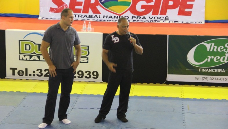Seminário de Boxe com Júnior Cigano é realizado com sucesso em Aracaju