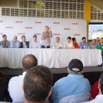 Jackson Barreto assina ordem de serviço para reforma do Batistão -