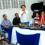 Clube das Mães recebe instrumentos musicais e mini indústria de confecção  -
