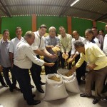 Jackson Barreto entrega 300 toneladas de sementes de arroz em Ilha das Flores -