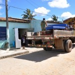 Governo dá continuidade ao Diagnóstico Social pelo PróMoradia em Socorro - Técnico do Núcleo Social da Sedurb faz entrevista com morador  Fotos: Eduardo Almeida