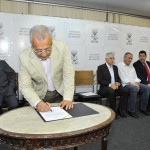 Jackson empossa engenheiro Roberto Bispo na presidência da Codise -