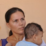 Governo dá continuidade ao Diagnóstico Social pelo PróMoradia em Socorro - Técnico do Núcleo Social da Sedurb faz entrevista com morador  Fotos: Eduardo Almeida