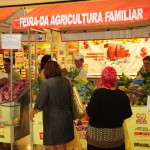 Feira de produtos orgânicos da Seides faz sucesso em shopping - Fotos: Edinah Mary/Seides