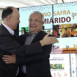 Jackson e Pepe Vargas entregam máquinas agrícolas e lançam Plano Safra  -