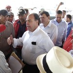 Jackson e ministro da Integração visitam perímetro irrigado JacaréCurituba  - O governador em exercício