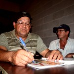 Operários da construção civil assistem à aula inaugural do Sergipe Alfabetizado  - A coordenadora do Sergipe Alfabetizado