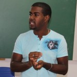 Governo leva o ‘Frutos da Terra’ para a sala de aula - A acadêmica Amanda Vaz Souza Oliveira