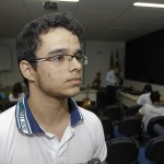 Governo atua na parceria de combate às drogas com palestras nas escolas - Psicólogo da instituição de ensino