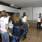 Governo atua na parceria de combate às drogas com palestras nas escolas - Psicólogo da instituição de ensino