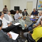 Jackson reúnese com representantes do Sindicato dos Servidores do Estado  -