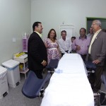 Jackson participa de procissão e visita hospital em Tobias Barreto -