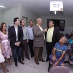 Jackson participa de procissão e visita hospital em Tobias Barreto -