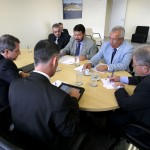 Jackson Barreto pede à Infraero rapidez à licitação do Aeroporto de Aracaju - Jackson Barreto e o presidente da Infraero