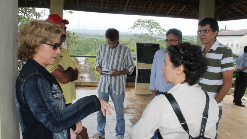 Missão do Banco Mundial visita perímetros irrigados administrados pela Cohidro