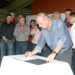 Itabaiana comemora reforma do Colégio Estadual Murilo Braga - A aluna Andresa Dantas
