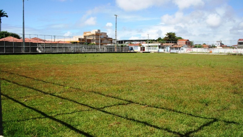 Construção do Complexo Desportivo do Santos Dumont segue cronograma