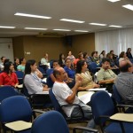 Servidores da Fundação Parreiras Horta participam de treinamento de prevenção e combate a incêndio - Médico Almir Santana realiza palestra para funcionários no Hemose / Fotos: Ascom/FSPH