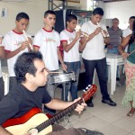 Educação comemora o Dia dos Pais com a Feira da Agricultura Familiar e Digestivo Cultural - Ana Lúcia Muffareg Silva é servidora da Seed e trabalha com artesanato