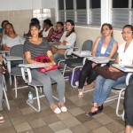 a professora Perla Melo Neves da Escola Estadual Olga Barreto