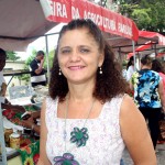 Educação comemora o Dia dos Pais com a Feira da Agricultura Familiar e Digestivo Cultural - Ana Lúcia Muffareg Silva é servidora da Seed e trabalha com artesanato
