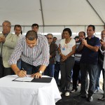 Jackson assina ordem de serviço para pavimentação de rodovia em Propriá -