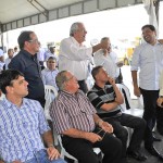 Jackson entrega mais 30 máquinas para beneficiar municípios sergipanos  -