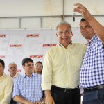 Jackson entrega mais 30 máquinas para beneficiar municípios sergipanos  -