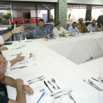 Jackson Barreto coordena reunião preparatória para o “Dia das Crianças” -