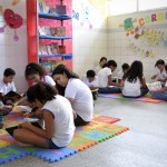 Alunos do Acrísio Cruz se empolgam com Projeto de Leitura e reabertura da biblioteca -