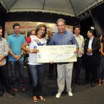 Governo de Sergipe premia alunos aprovados no Vestibular 2013 da UFS - Governador Marcelo Déda entregando um dos prêmios durante a edição do ano passado (Fotos: Arquivo/ASN)