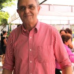 Valdirene dos Santos do Assentamento Cerqueiro comemora levou inhame amendoim e banana para a Quarta feira Verde (Fotos: Ascom/Agricultura)