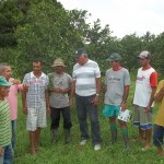 Emdagro reúne produtores de laranja em Salgado -