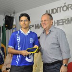 Jackson Barreto entrega tablets para alunos da rede estadual - Douglas Matheus de Jesus