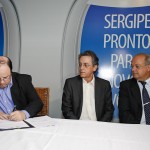 Jackson assina ordem de serviço para ampliação da pista do Aeroporto Santa Maria -