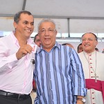 Jackson entrega ônibus escolares a 15 municípios sergipanos -