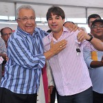 Jackson entrega ônibus escolares a 15 municípios sergipanos -