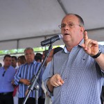 Jackson entrega ônibus escolares a 15 municípios sergipanos -