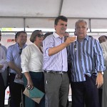 Jackson entrega ônibus escolares a 15 municípios sergipanos -